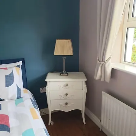 Modern House, Town *