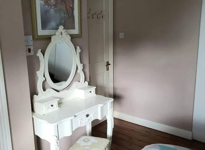 Ferienhaus Modern House, Town Westport