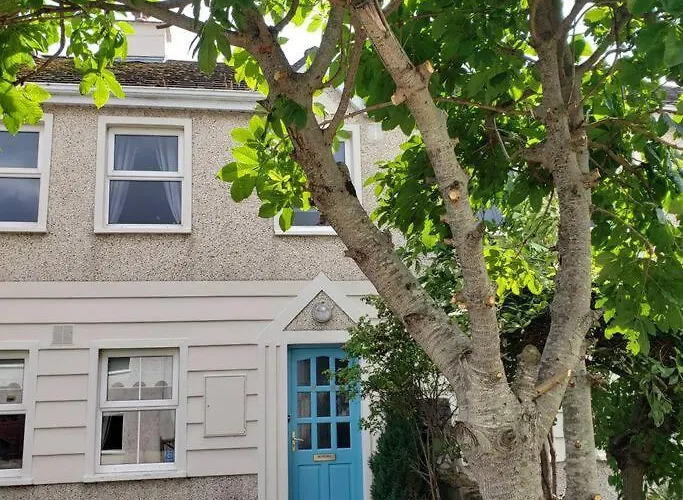 Modern House, Town Westport